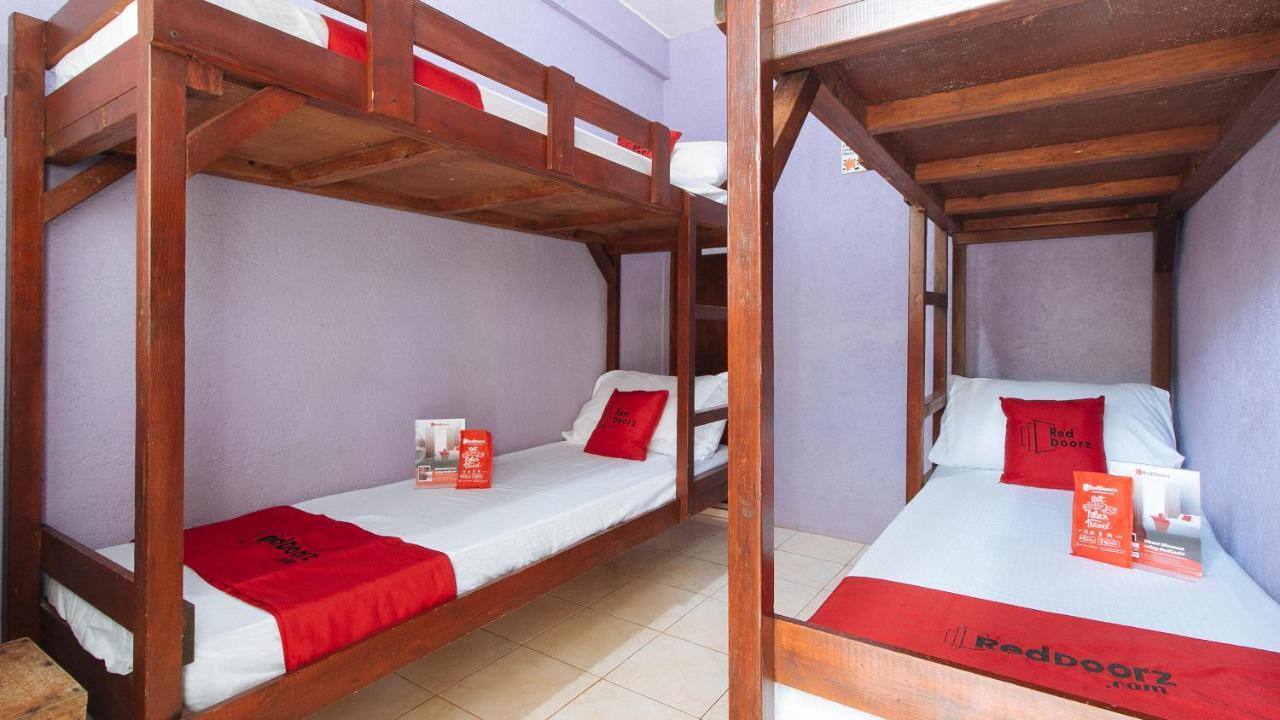 Bernwoods Extyn B&B Dormitory Iloilo City Exterior photo